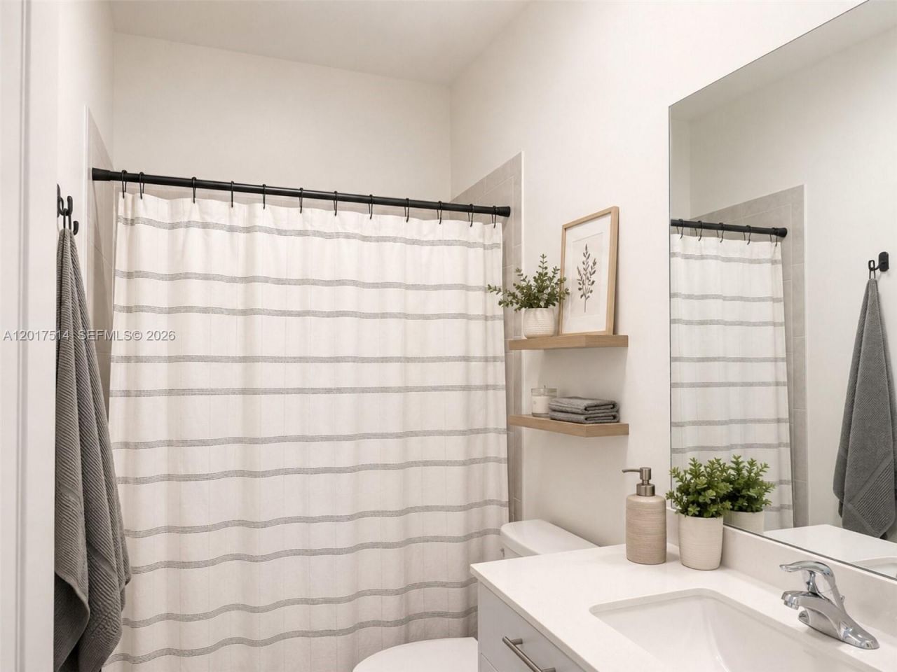 12184 NW 24th Pl , Unit R, Miami, FL 33167 Photo