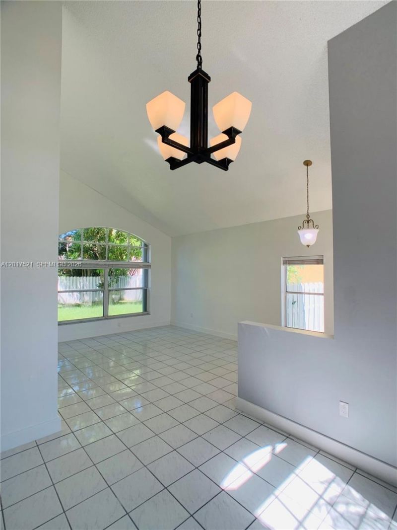 18801 NW 12th St, Unit 18801, Pembroke Pines, FL 33029 Photo