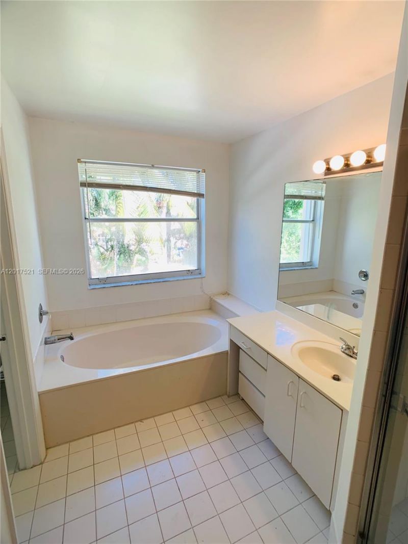 18801 NW 12th St, Unit 18801, Pembroke Pines, FL 33029 Photo