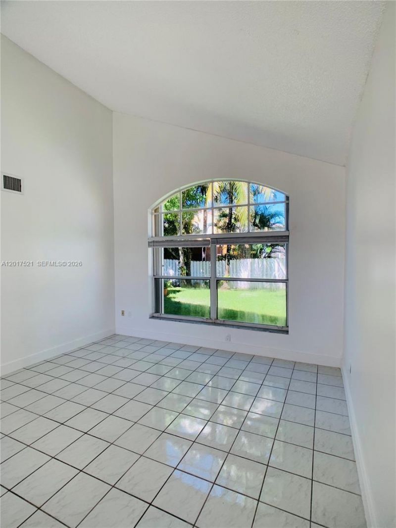 18801 NW 12th St, Unit 18801, Pembroke Pines, FL 33029 Photo