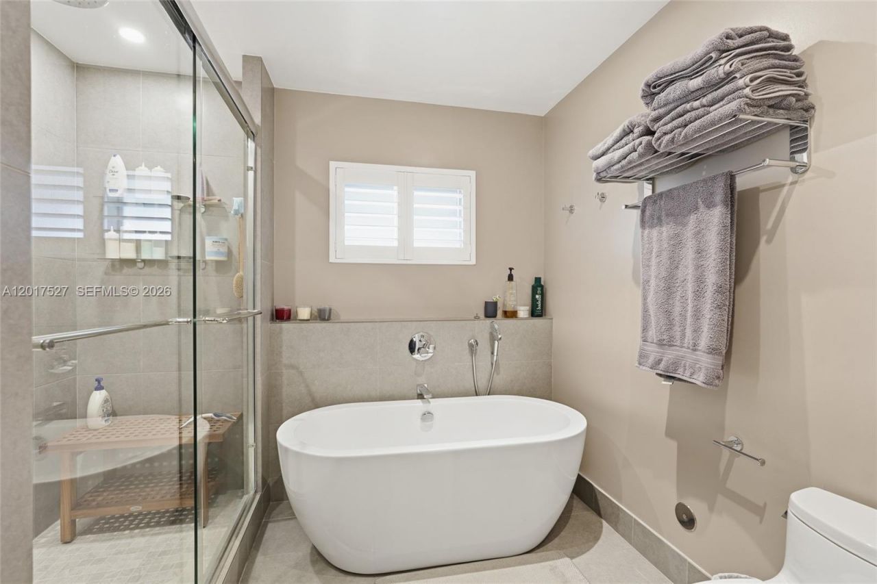4002 S Cypress Ln, Unit P-17, Pompano Beach, FL 33069 Photo