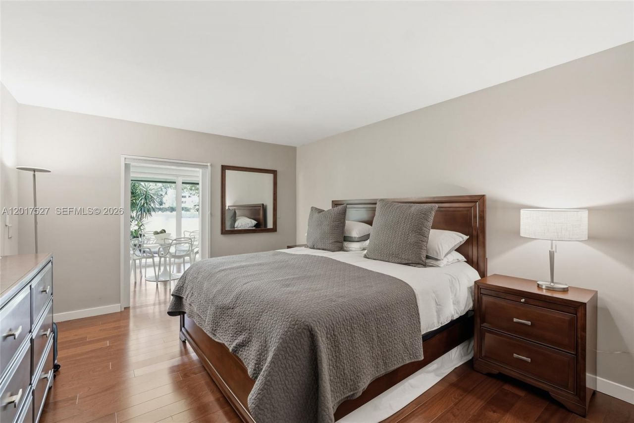4002 S Cypress Ln, Unit P-17, Pompano Beach, FL 33069 Photo