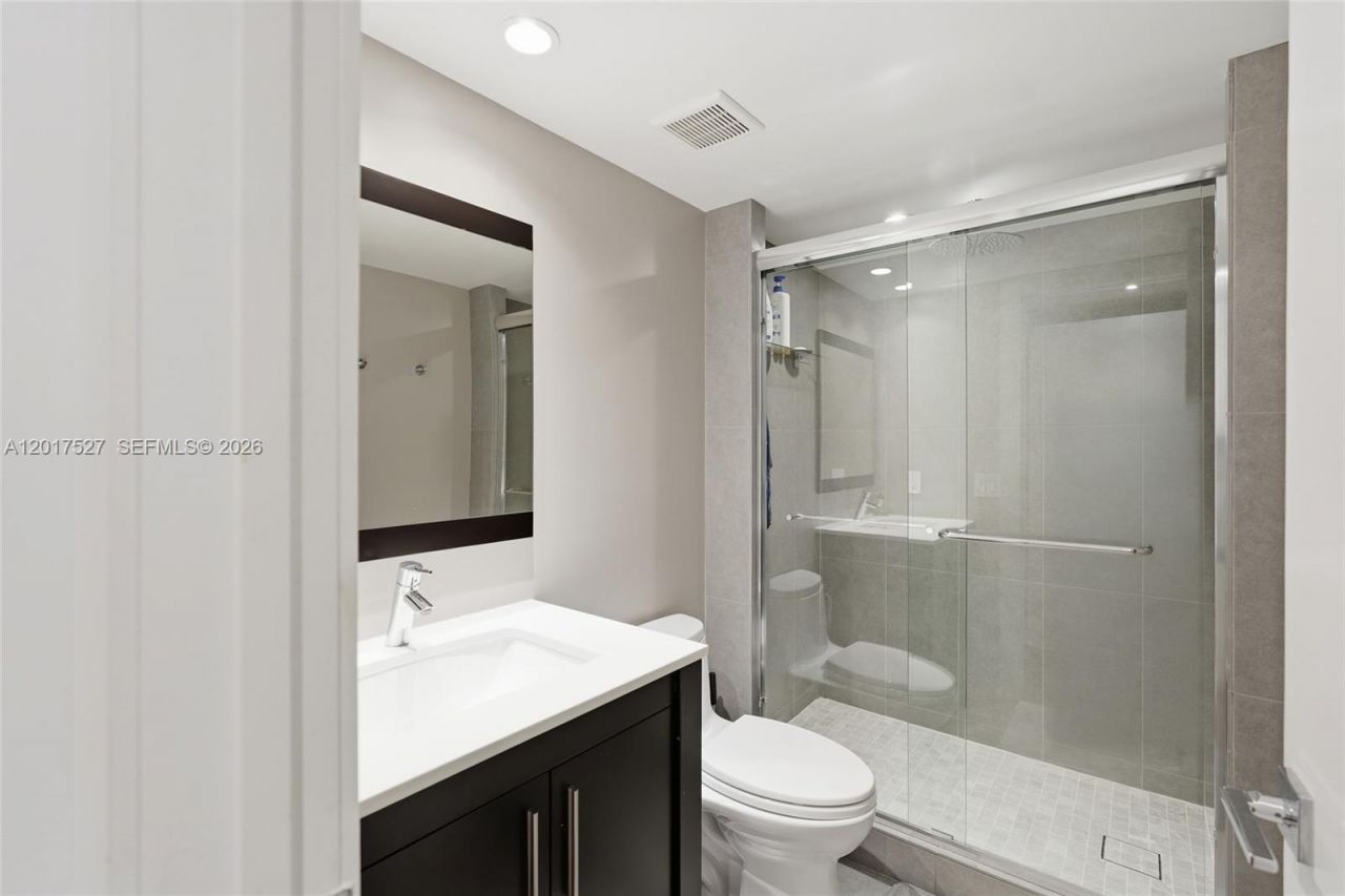 4002 S Cypress Ln, Unit P-17, Pompano Beach, FL 33069 Photo
