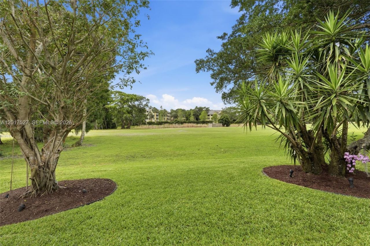4002 S Cypress Ln, Unit P-17, Pompano Beach, FL 33069 Photo