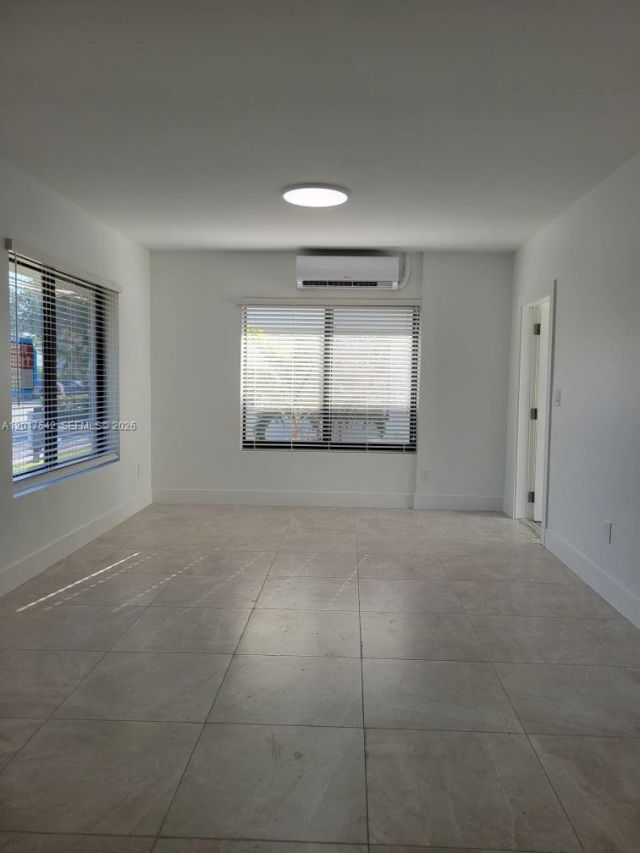 1725 Calais Dr , Unit 6, Miami Beach, FL 33141 Photo