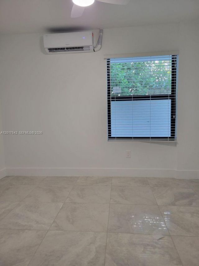1725 Calais Dr , Unit 6, Miami Beach, FL 33141 Photo