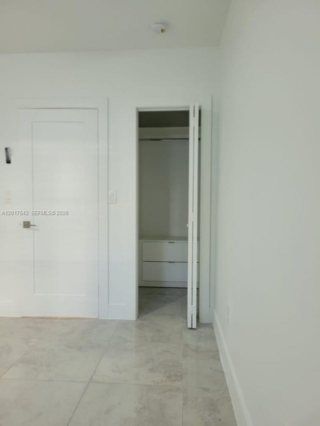 1725 Calais Dr , Unit 6, Miami Beach, FL 33141 Photo
