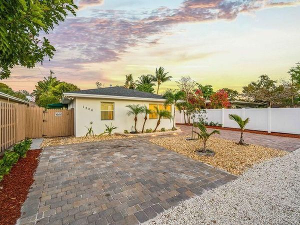1306 NE 14th Avenue, Unit 1-2, Fort Lauderdale, FL 33304