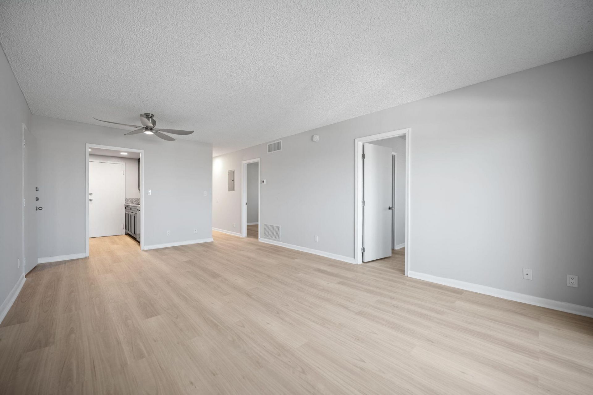 900 NE 18th Avenue, Unit 1406, Fort Lauderdale, FL 33304 Photo