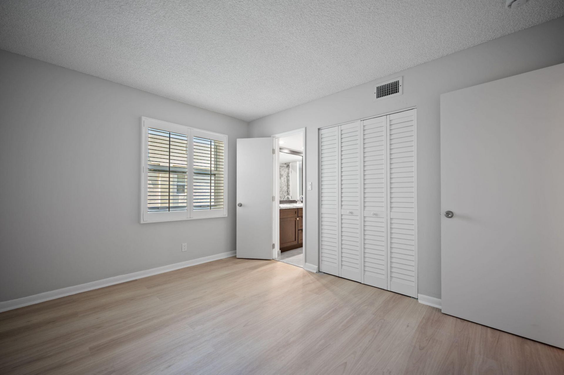 900 NE 18th Avenue, Unit 1406, Fort Lauderdale, FL 33304 Photo