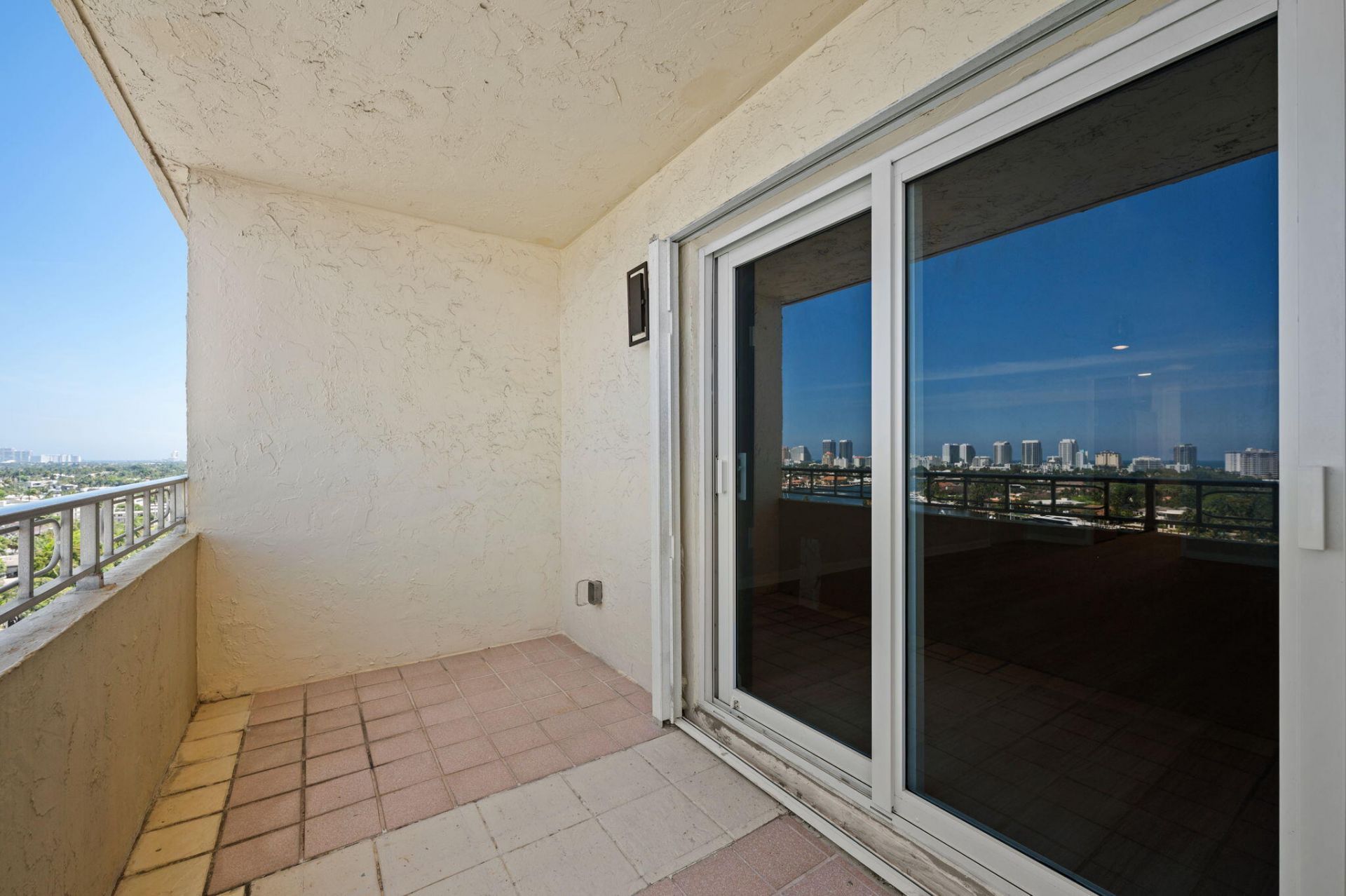 900 NE 18th Avenue, Unit 1406, Fort Lauderdale, FL 33304 Photo