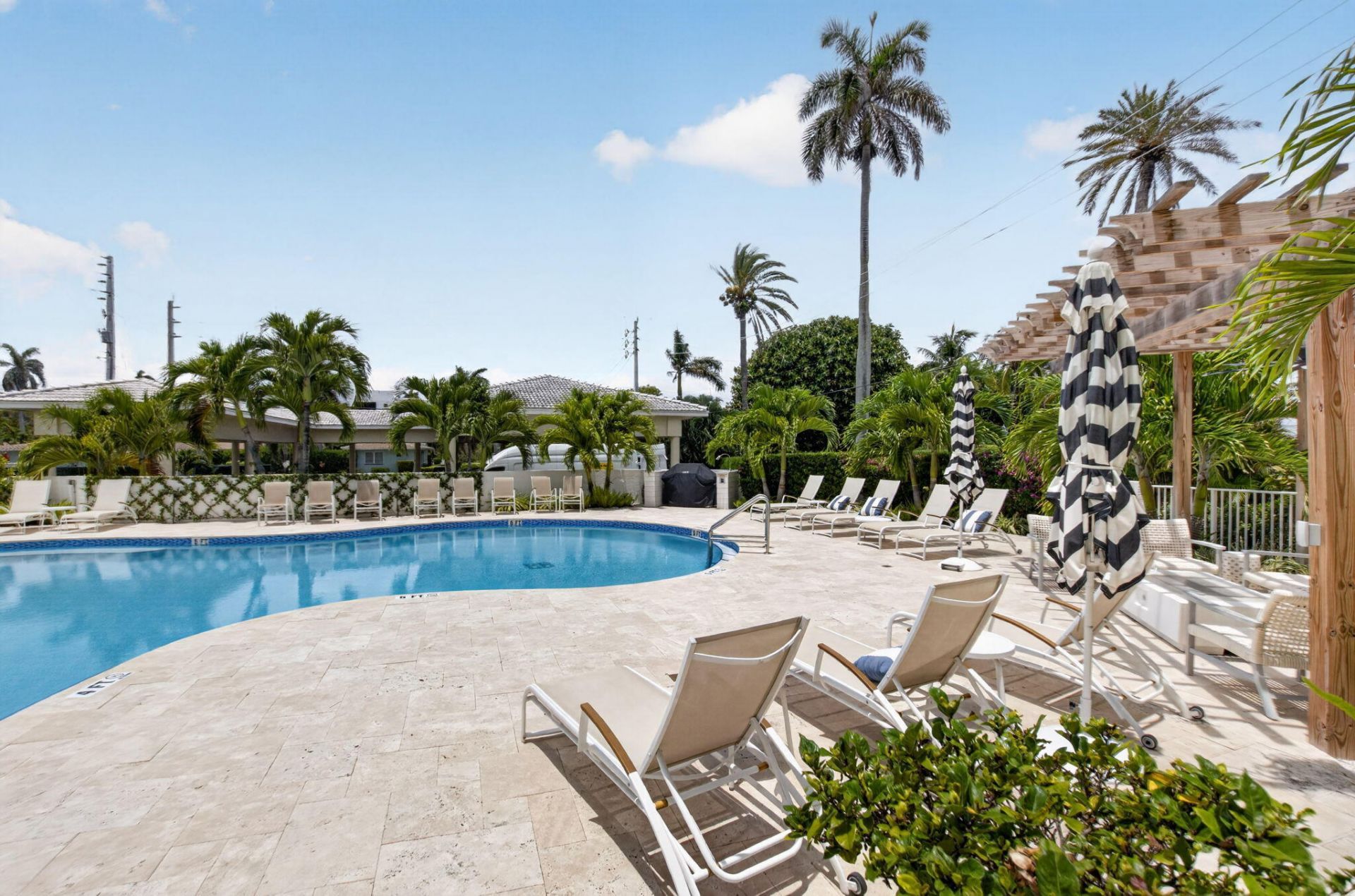100 N Ocean Boulevard, Unit 105, Delray Beach, FL 33483 Photo