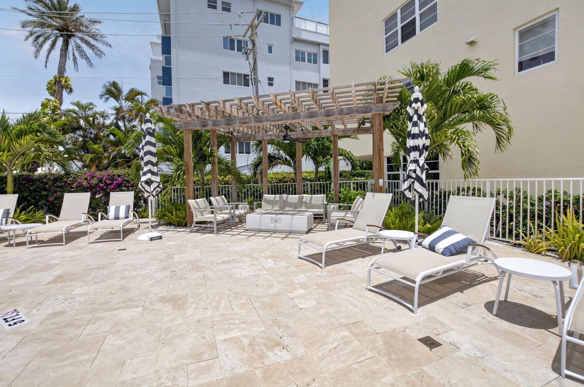 100 N Ocean Boulevard, Unit 105, Delray Beach, FL 33483 Photo
