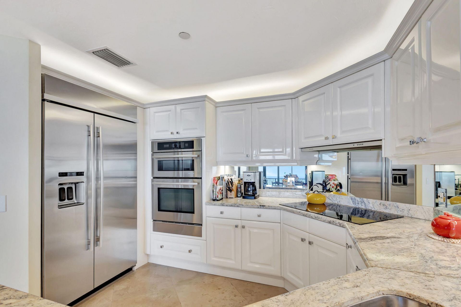 800 Ocean Drive, Unit 404, Juno Beach, FL 33408 Photo