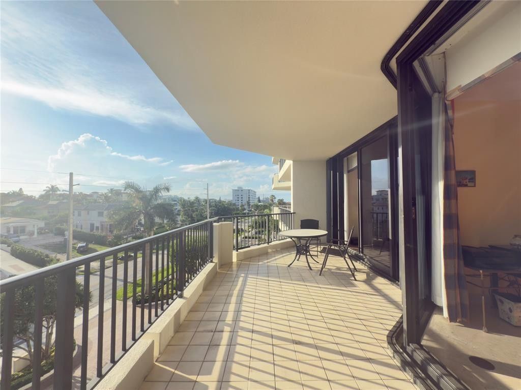 800 Ocean Drive, Unit 404, Juno Beach, FL 33408 Photo
