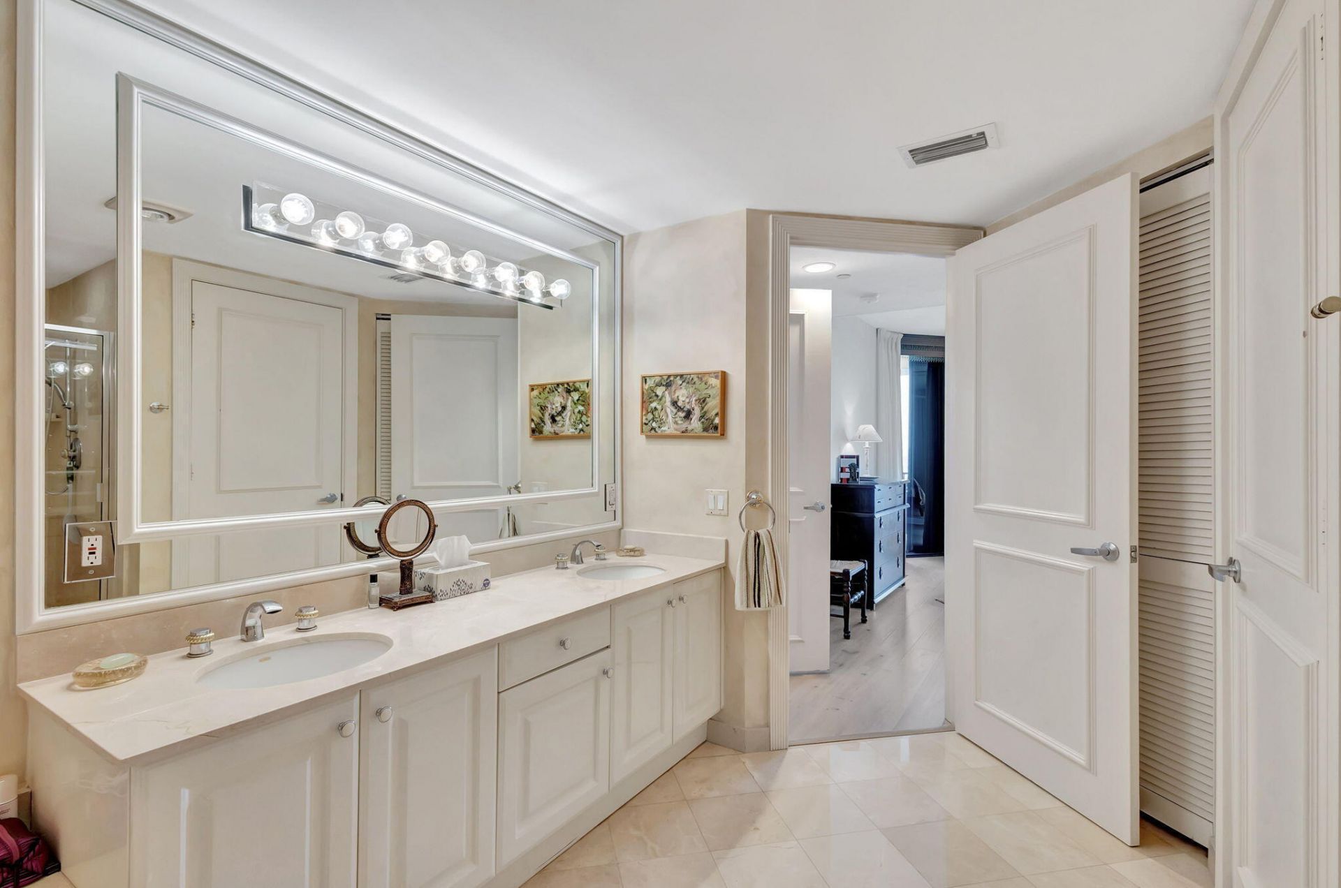 800 Ocean Drive, Unit 404, Juno Beach, FL 33408 Photo