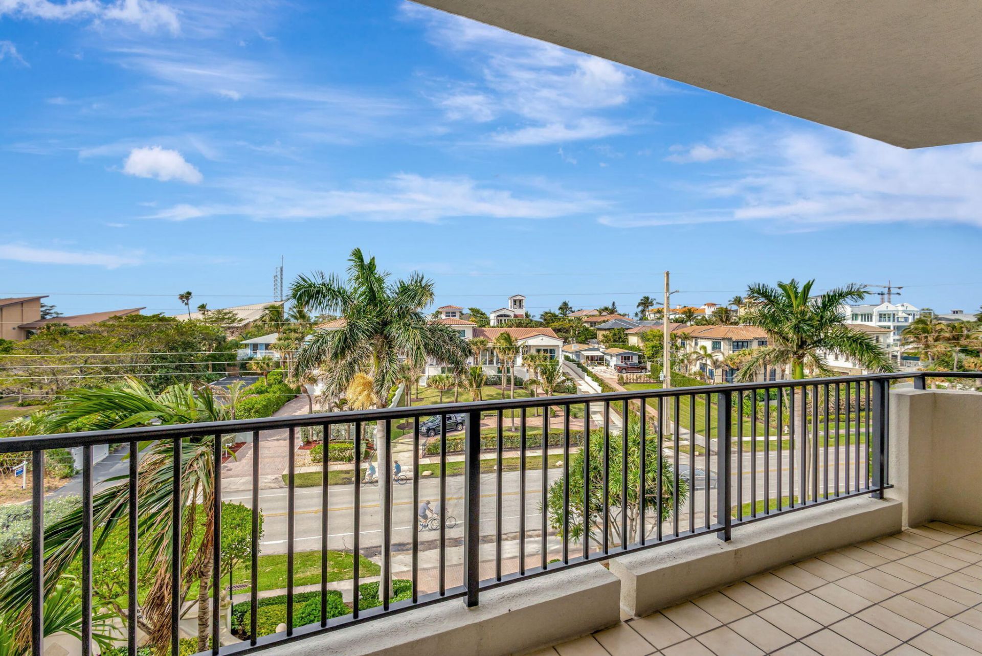 800 Ocean Drive, Unit 404, Juno Beach, FL 33408 Photo