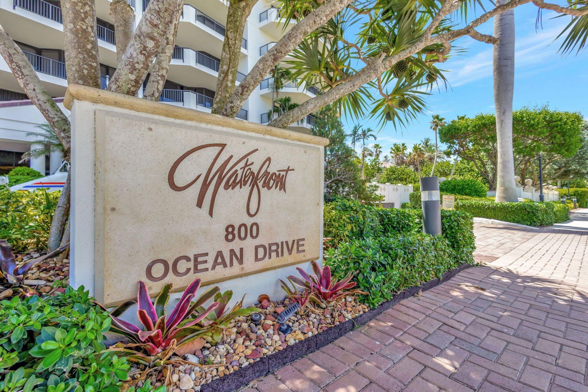 800 Ocean Drive, Unit 404, Juno Beach, FL 33408 Photo