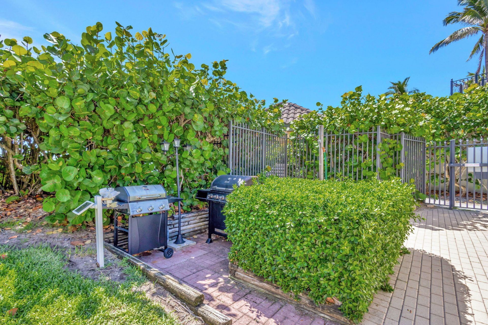 800 Ocean Drive, Unit 404, Juno Beach, FL 33408 Photo