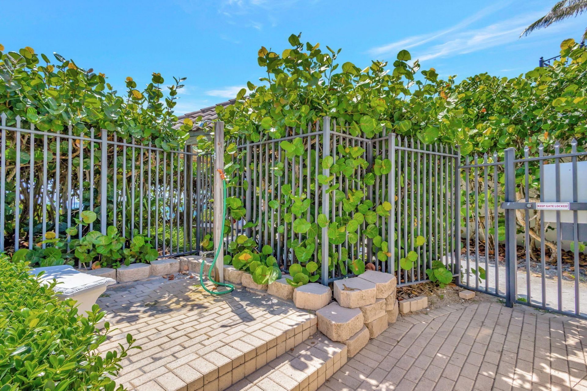 800 Ocean Drive, Unit 404, Juno Beach, FL 33408 Photo