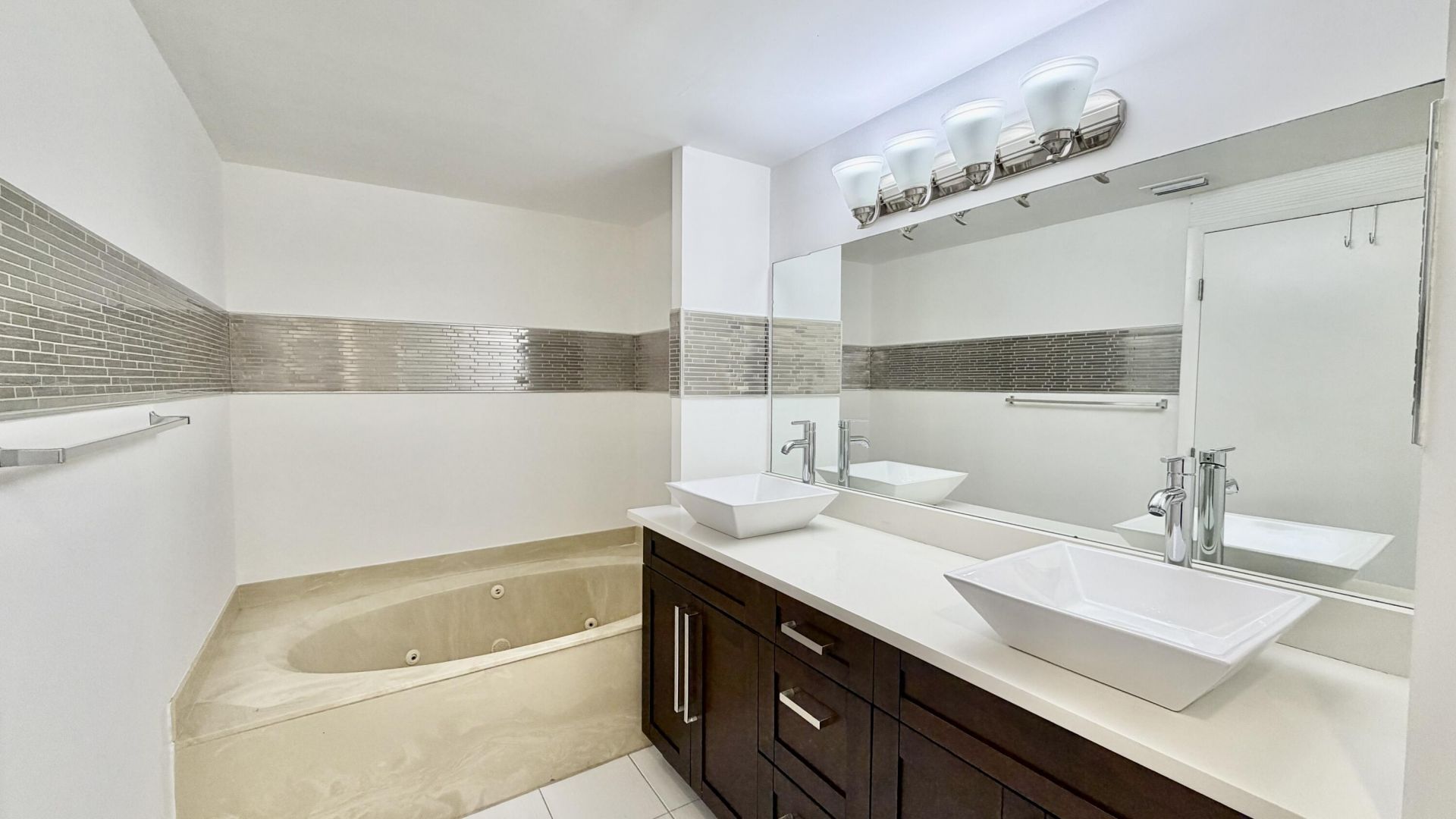 8365 Boca Rio Drive, Boca Raton, FL 33433 Photo