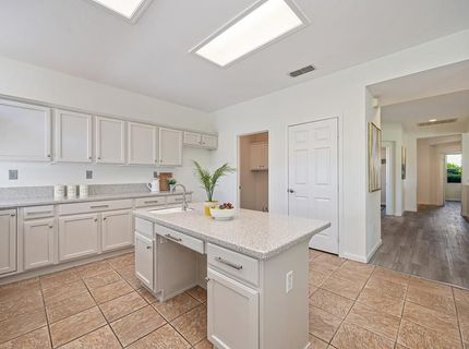 912 Castleberry Ln, Lincoln, CA 95648 Photo