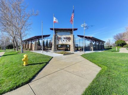 912 Castleberry Ln, Lincoln, CA 95648 Photo
