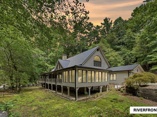 88 Pauls Lane, Ellijay, GA 30536