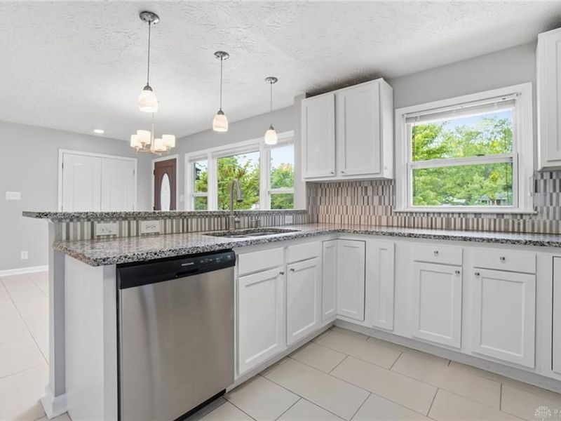 1966 Grange View Drive, Beavercreek, OH 45432 Photo 25