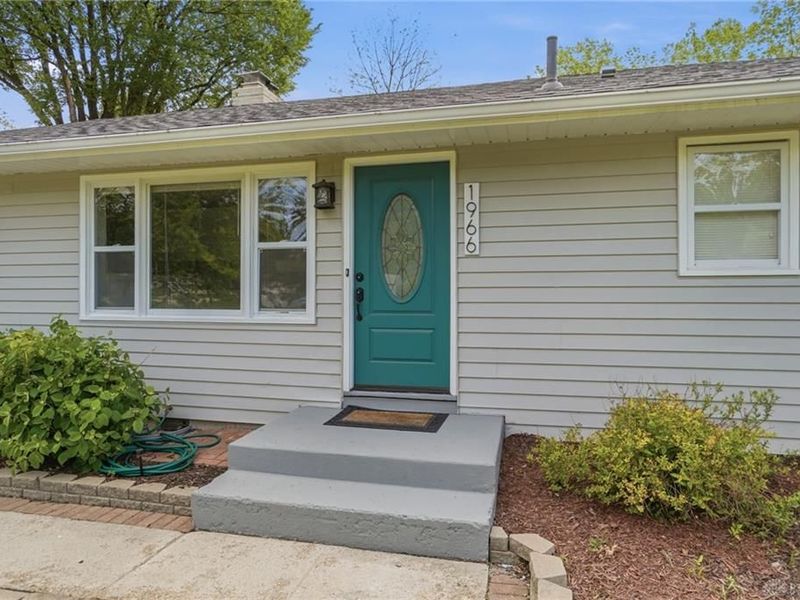 1966 Grange View Drive, Beavercreek, OH 45432 Photo 5