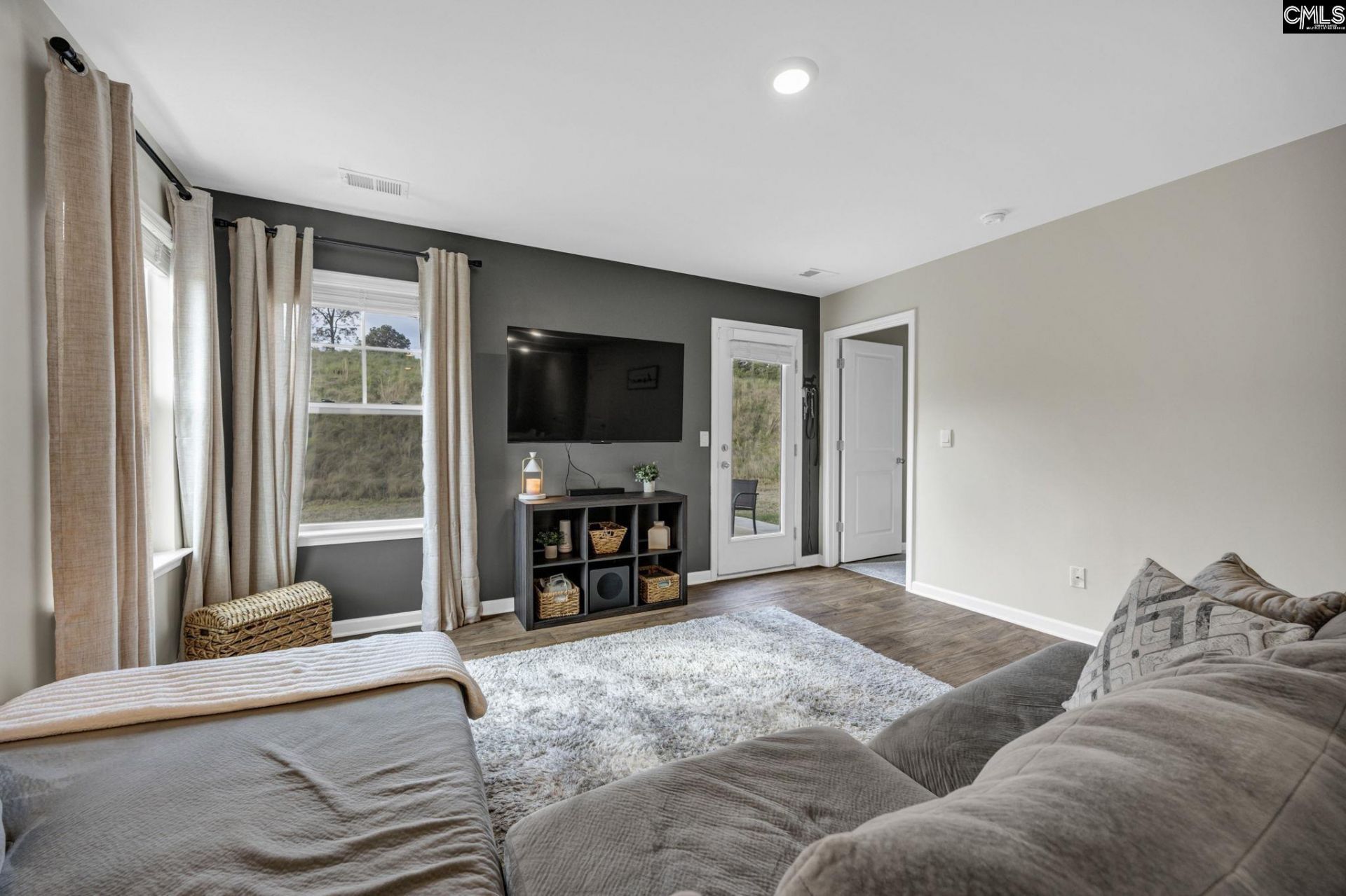 1031 Mckittrick Drive  Photo 13