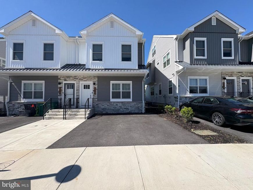 3606 Golfview Lane , Philadelphia, PA 19114 Main Photo