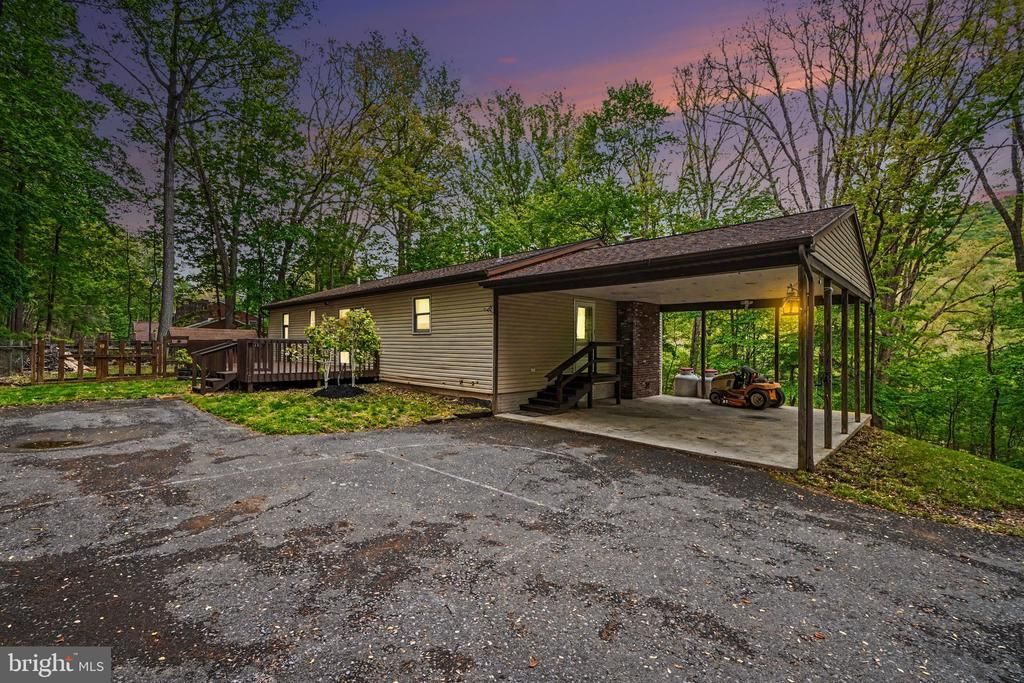 2656 ELLENDALE ROAD, DAUPHIN, PA 17018