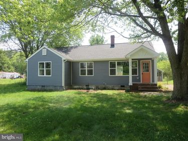 324 2ND STREET, COLONIAL BEACH, VA 22443