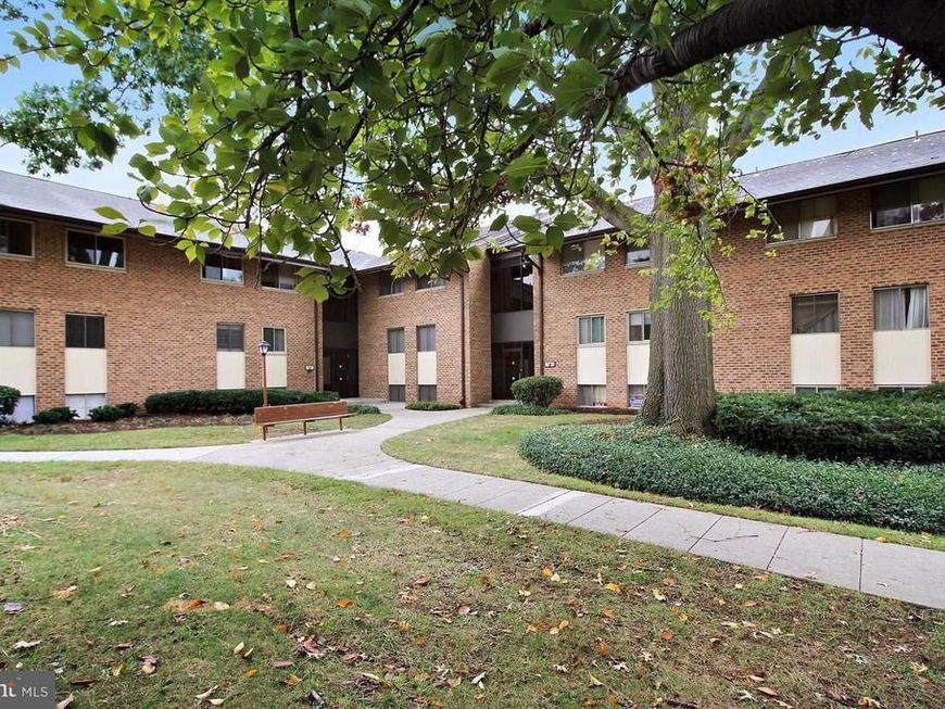 18730 Walkers Choice Road, Unit 2, Montgomery Village, MD 20886 Main Photo