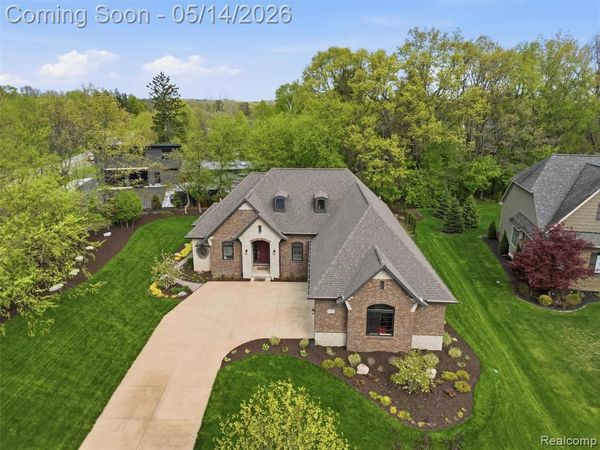 3513 Pointe Shore Drive, Brighton Twp, MI 48114