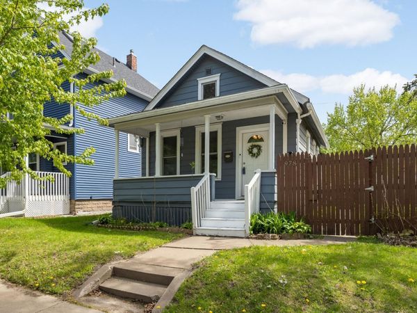 978 3rd Street E, Saint Paul, MN 55106