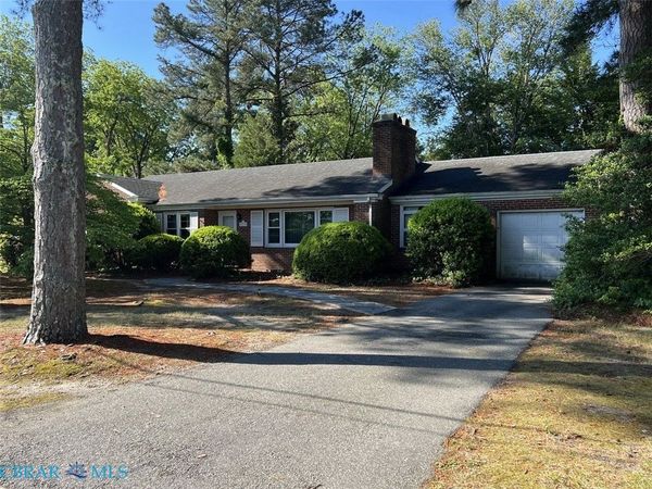 270 Marston Avenue , Urbanna, VA 23175