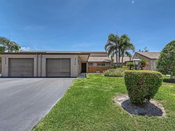 5649 WESTWIND LANE , SARASOTA, FL 34231