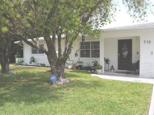 710 AQUI ESTA DRIVE, PUNTA GORDA, FL 33950