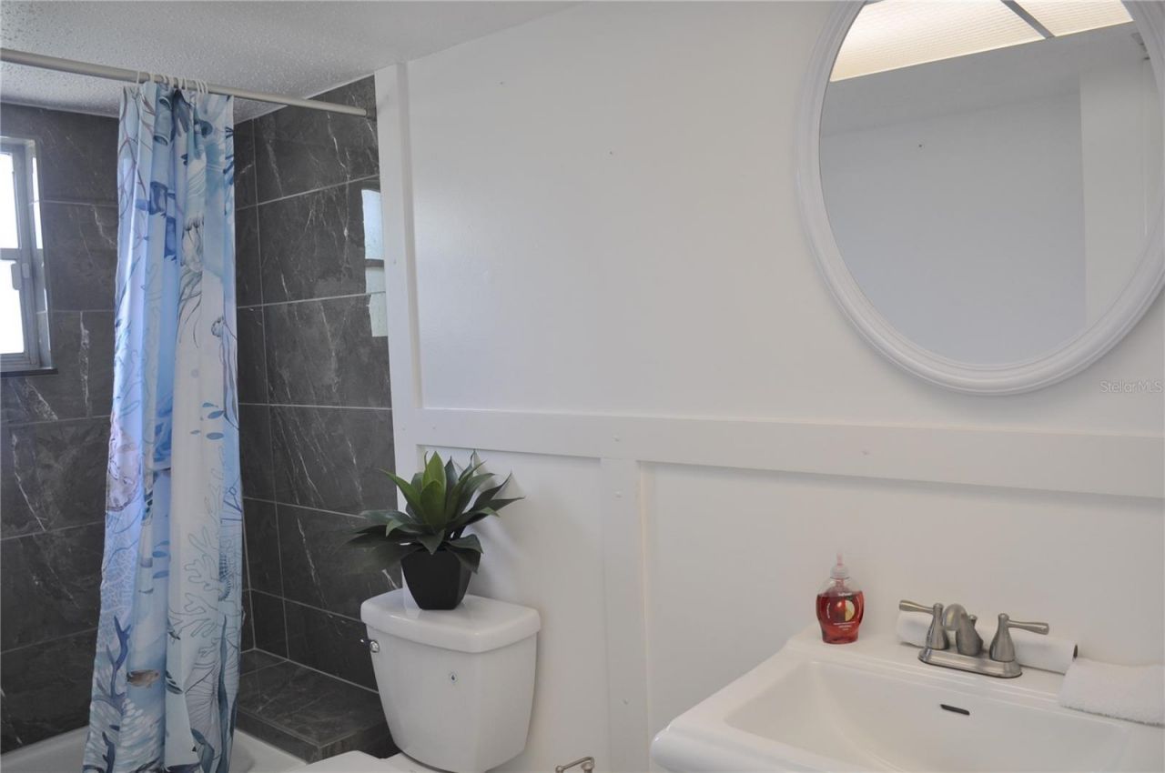 710 Aqui Esta Drive, Punta Gorda, FL 33950 Photo