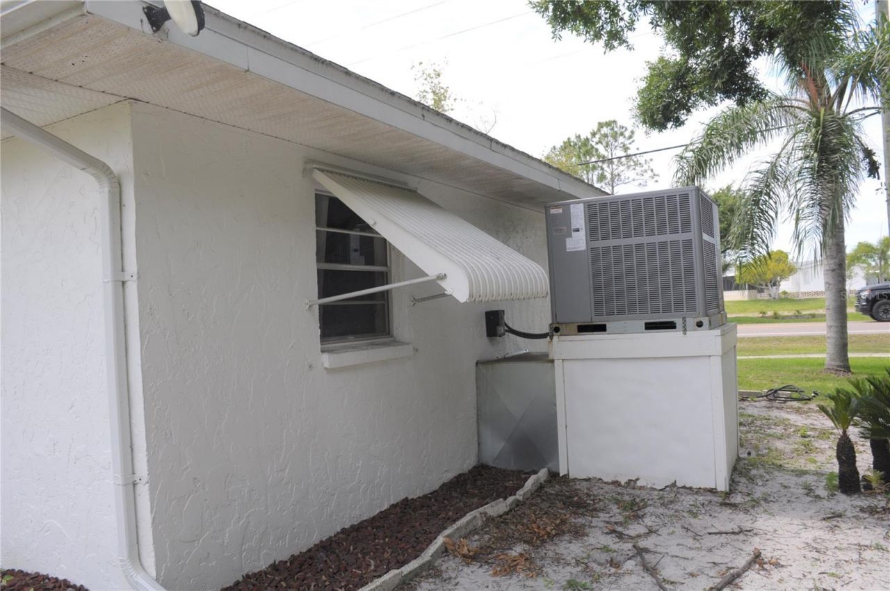 710 Aqui Esta Drive, Punta Gorda, FL 33950 Photo