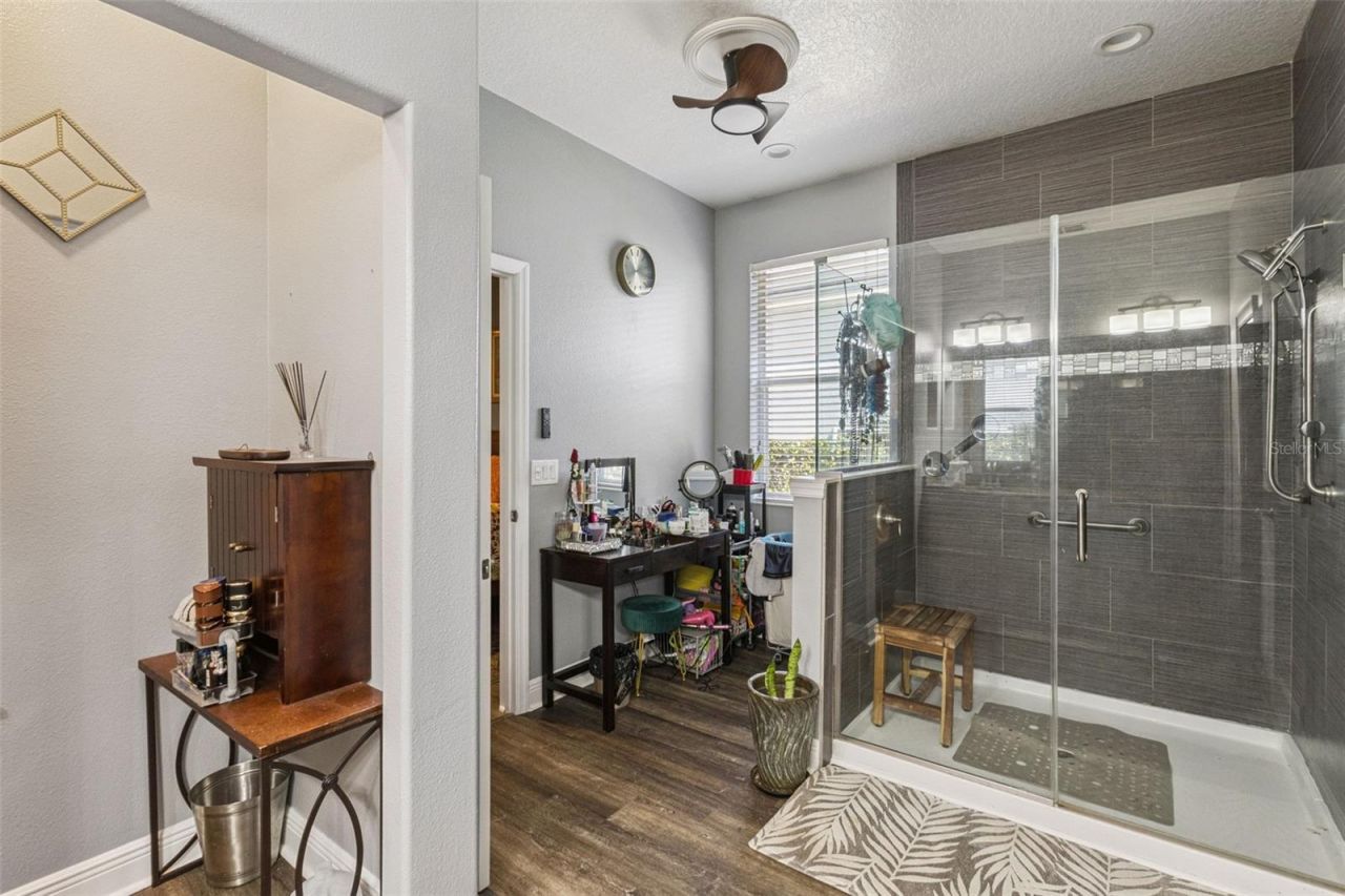 4802 Royce Drive , Mount Dora, FL 32757 Photo