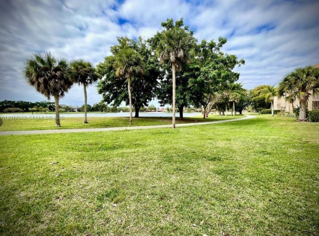 15320 SW 106th Ter , Unit 1108, Miami, FL 33196 Photo