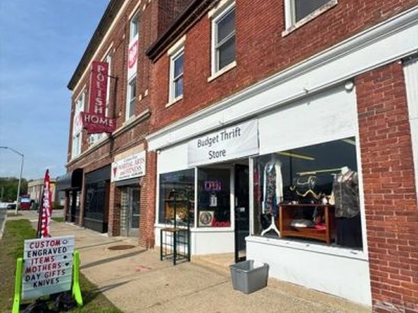 29 Grove Street, Chicopee, MA 01020