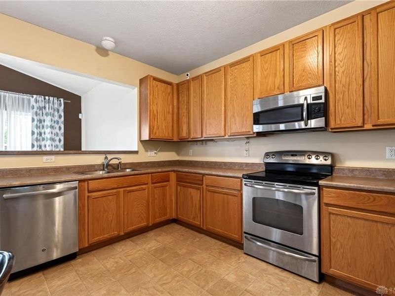 5561 Sagewood Drive, Miami Township, OH 45342 Photo 11