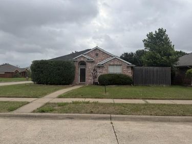 8806 Oakwood Lane, Frisco, TX 75035