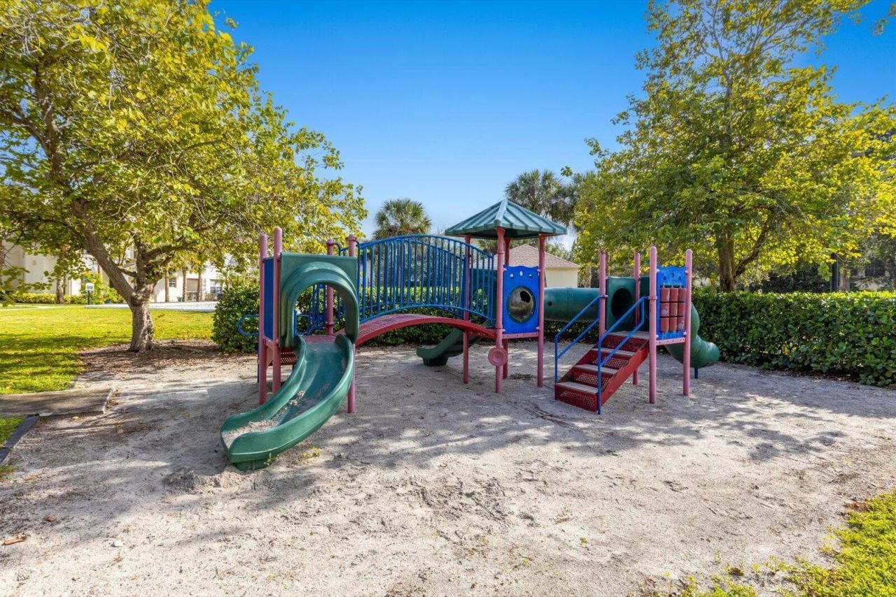 559 SE Prescott Place, Unit 559, Stuart, FL 34994 Photo