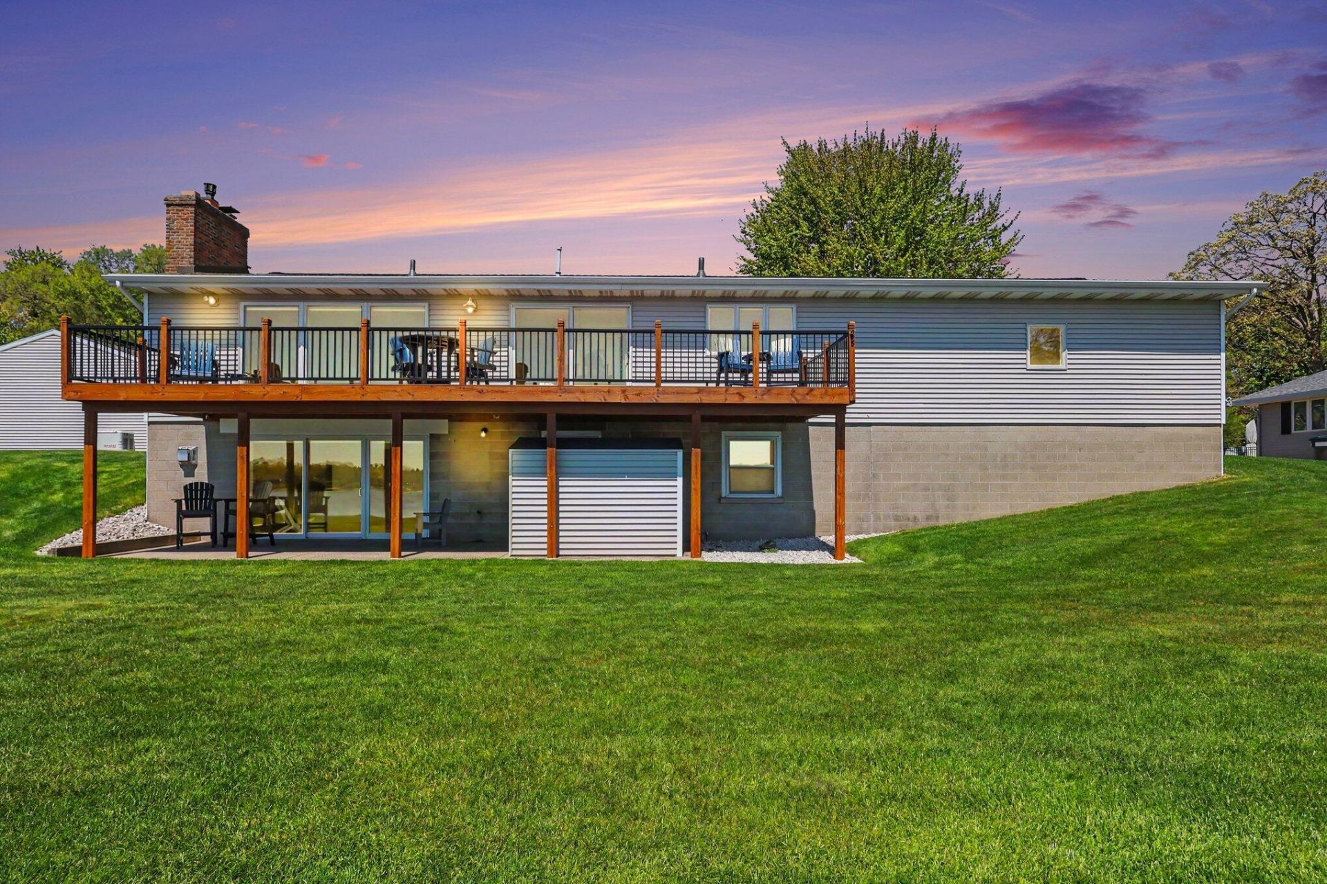 380 Whispering Oaks Drive, Muskegon, MI 49442 Main Photo