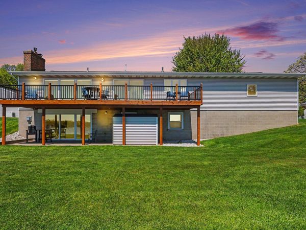 380 Whispering Oaks Drive, Muskegon, MI 49442
